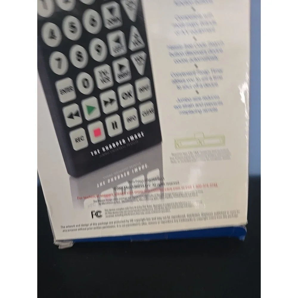 The Sharper Image Jumbo Universal Remote Glow In The Dark Keys